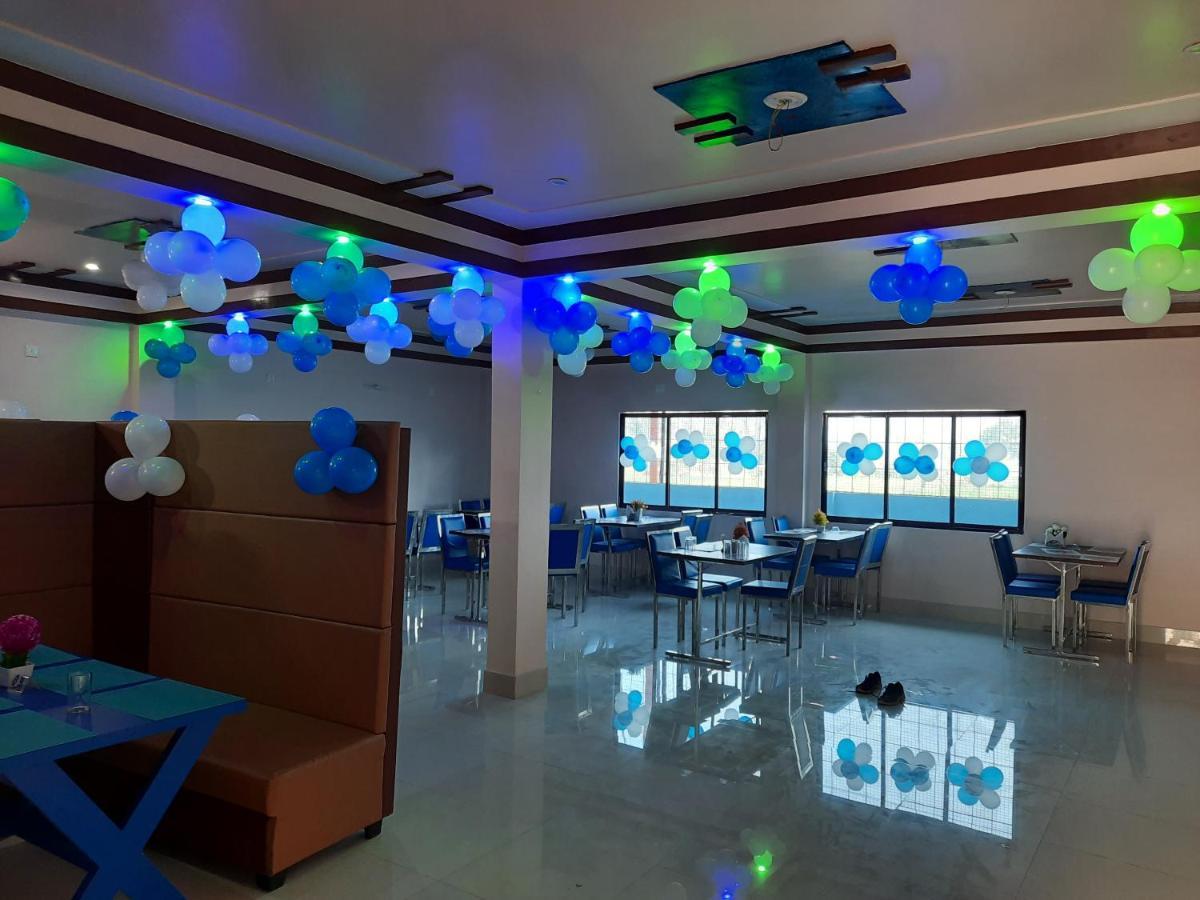 Hotel Blue Diamond Bahraich Exterior foto